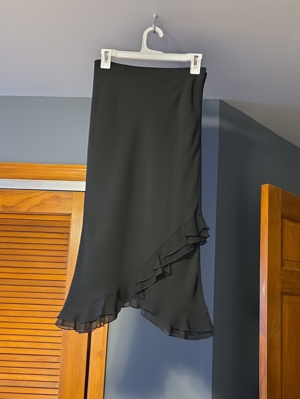 Asymmetrical Black Ruffle Hem Skirt